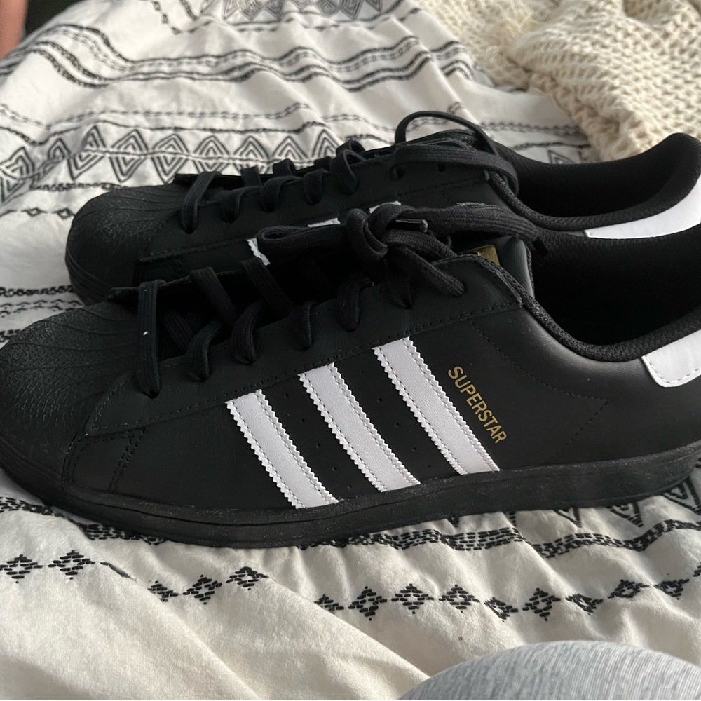 NWOT Adidas Superstar Black with White Stripe Men's Sneakers